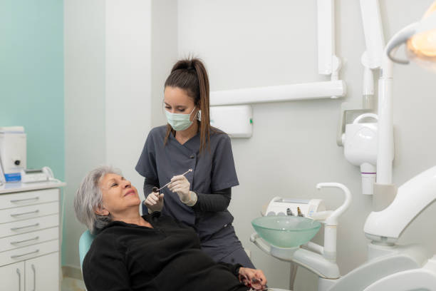 Best Walk-In Emergency Dental Services in Wellman, IA